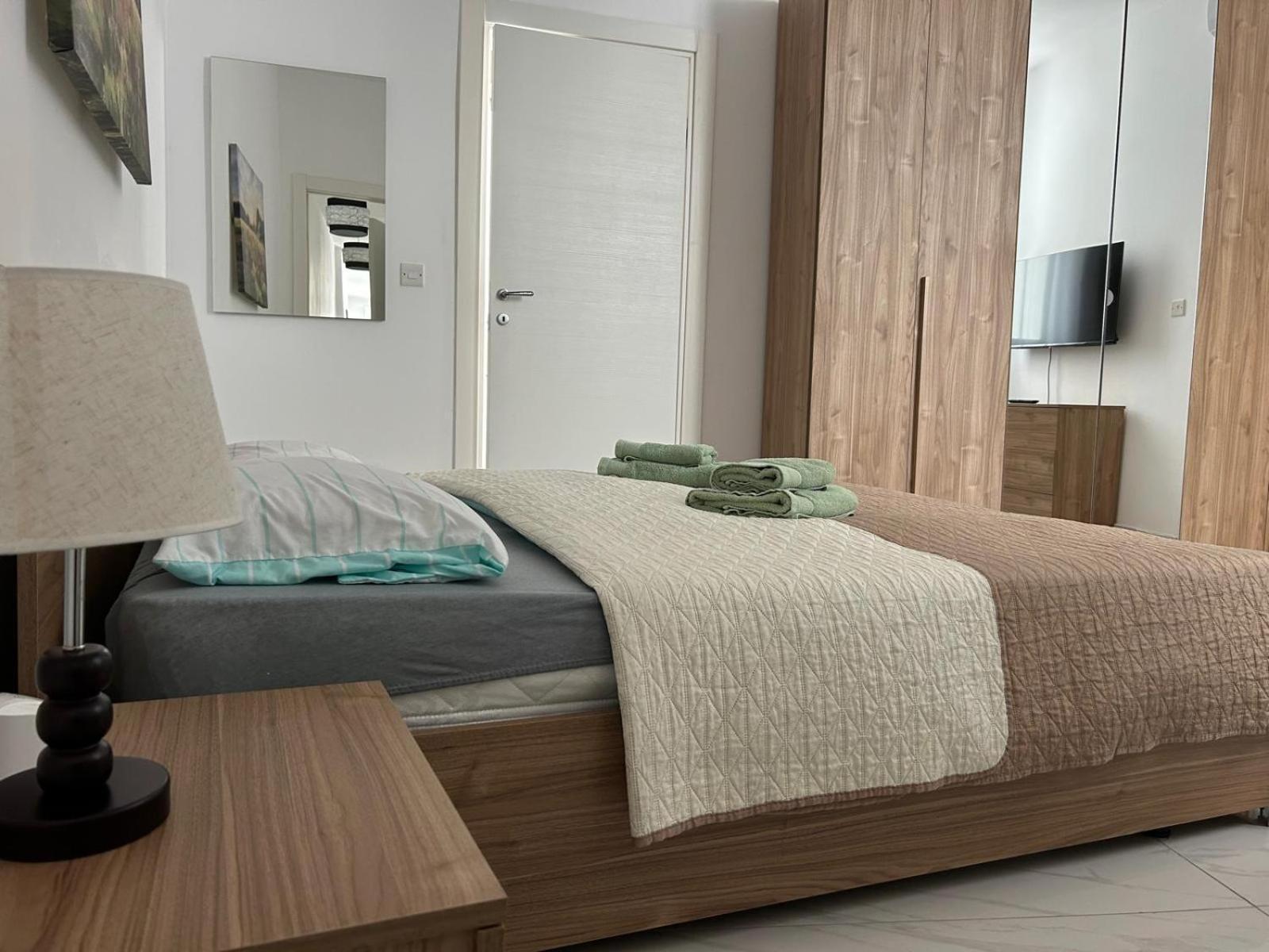 Exceptional 3-Bedroom Apartment, Sliema - Tigne Point! Exterior foto