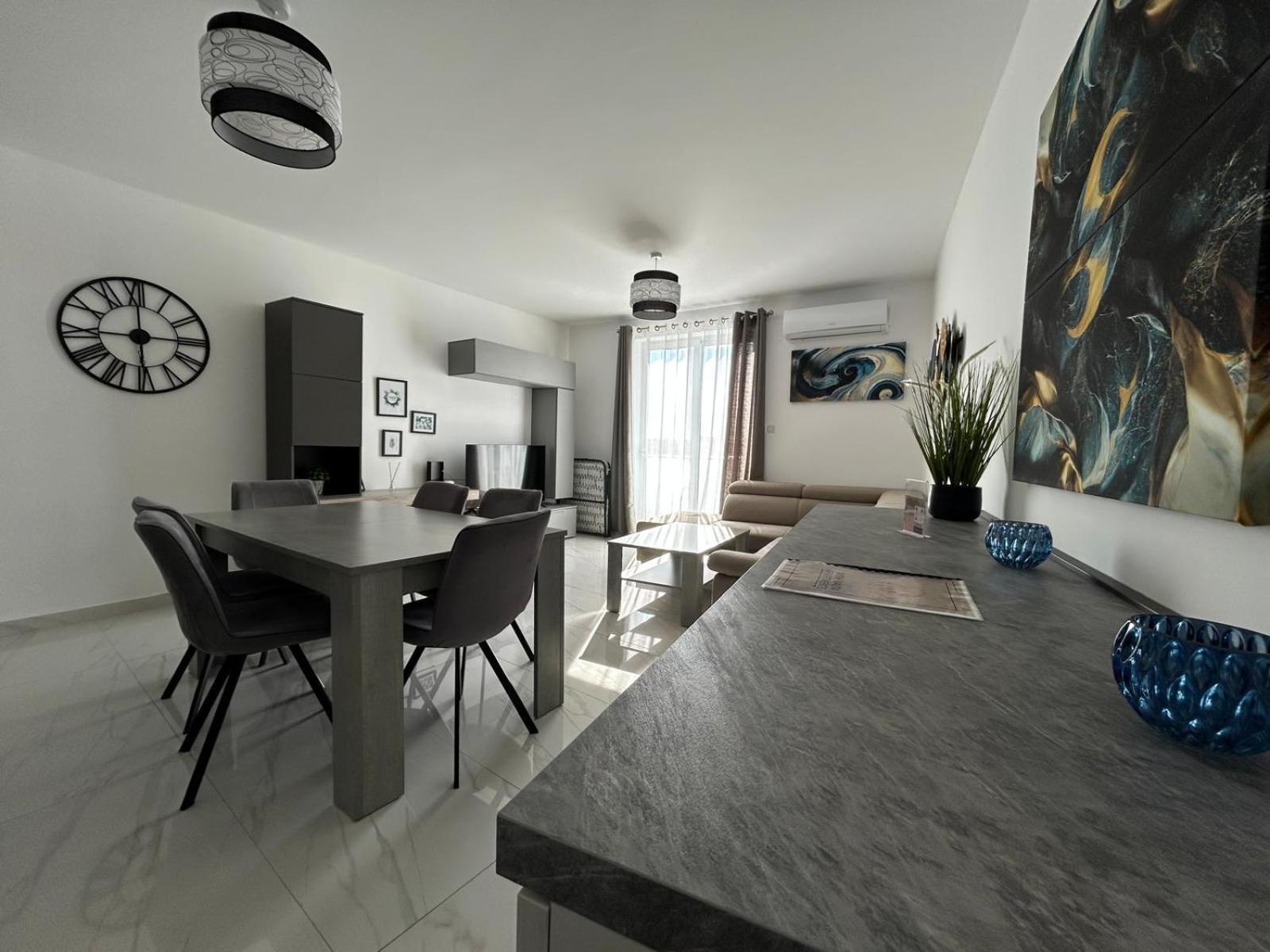 Exceptional 3-Bedroom Apartment, Sliema - Tigne Point! Exterior foto